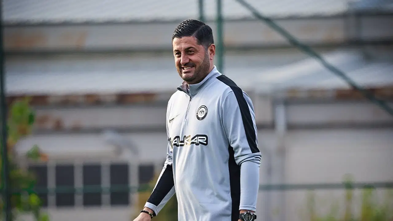 Arca Çorum FK'de teknik direktör Çağdaş Çavuş ile yollar ayrıldı