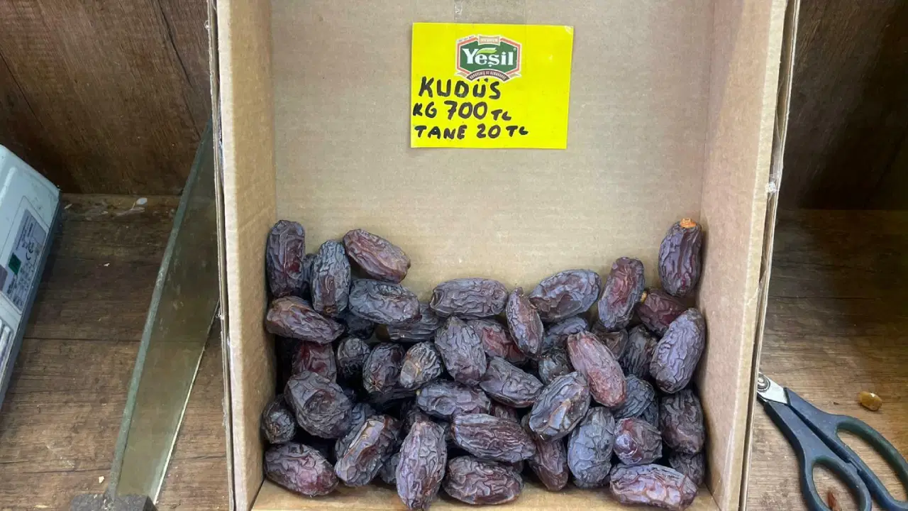 Ramazanda yeni dönem: Hurma tane ile satışta!