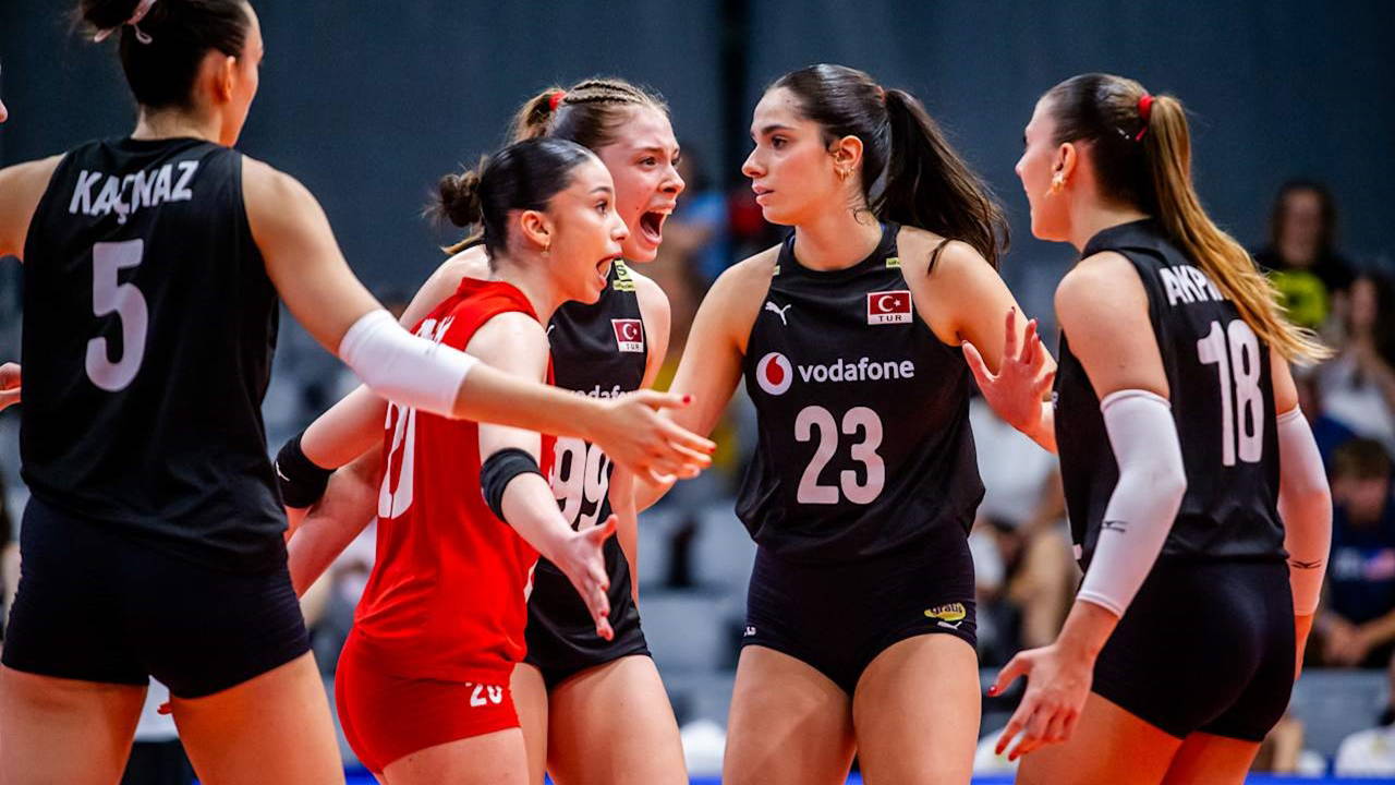 Genç milliler çeyrek finalde!