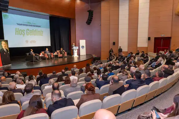 Yenişehir Belediyesi'nin onur konuğu Prof. Dr. Ruşen Keleş oldu