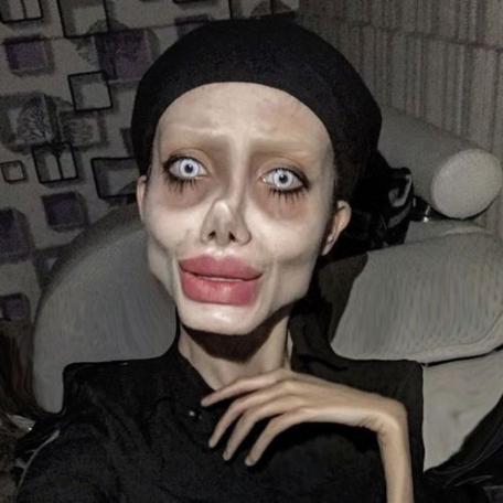 İranlı Sahar Tabar kılıktan kılığa girdi! İşte gerçek hali...