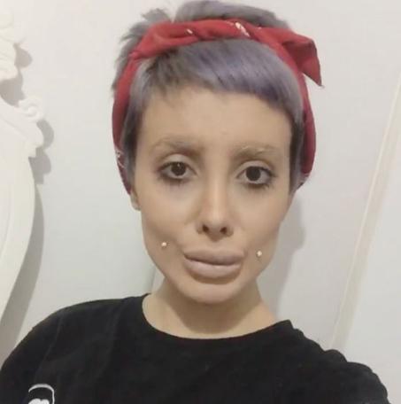 İranlı Sahar Tabar kılıktan kılığa girdi! İşte gerçek hali...