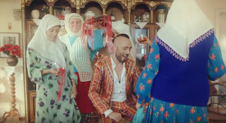 Mabel Matiz'in klibinde oynamışlardı, bakın şimdi ne yapıyorlar