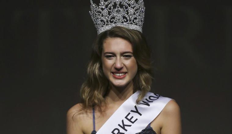 Acun Ilıcalı, Itır Esen'i sunucu yaptı