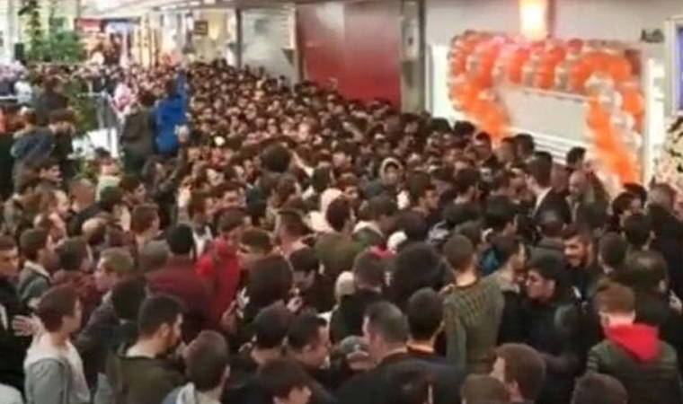 Ankara'da izdiham nedeniyle mağaza açılışı iptal edildi