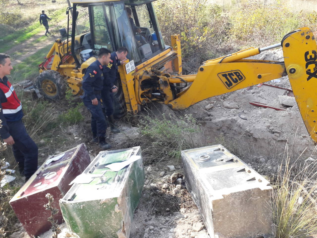 Manisa'da çelik kasa hırsızlığı şebekesi çökertildi