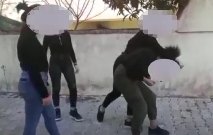 Öğrencilerin feci kavgası