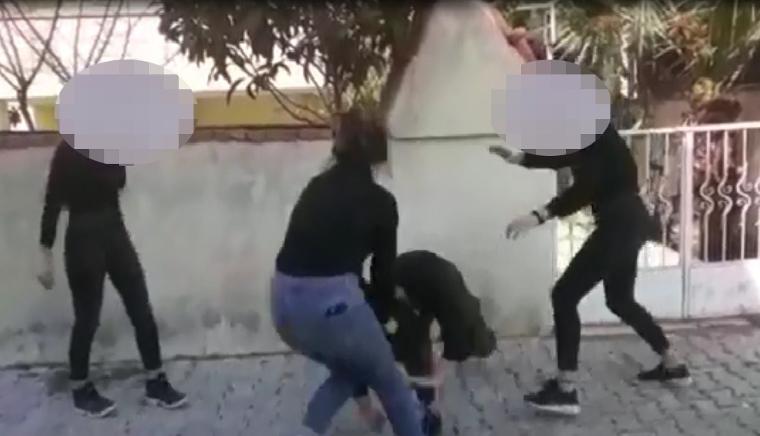 Öğrencilerin feci kavgası