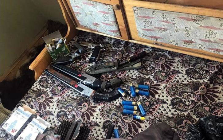 'Jilet Murat'ın evinden cephane çıktı