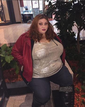 Yemek yiyerek servet kazandı