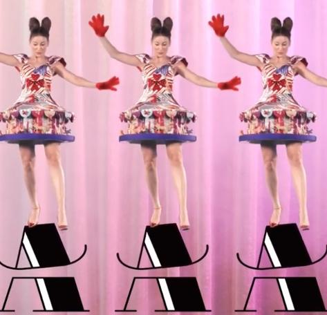 Serenay Sarıkaya hastaneye kaldırıldı!