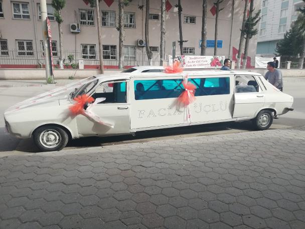 Toros'u limuzine çevirip gelin arabası yaptı