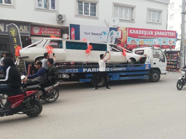 Toros'u limuzine çevirip gelin arabası yaptı