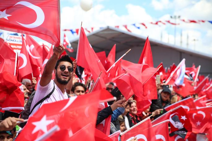 Onbinlerci kişi Maltepe'de buluştu