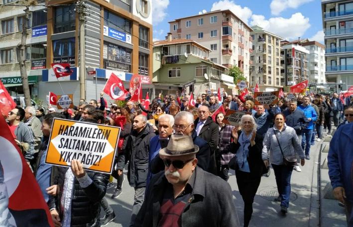 Onbinlerci kişi Maltepe'de buluştu