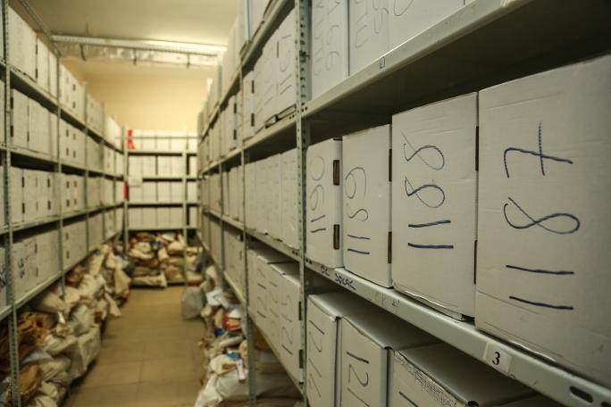 Adliyenin emanet deposundaki deliller