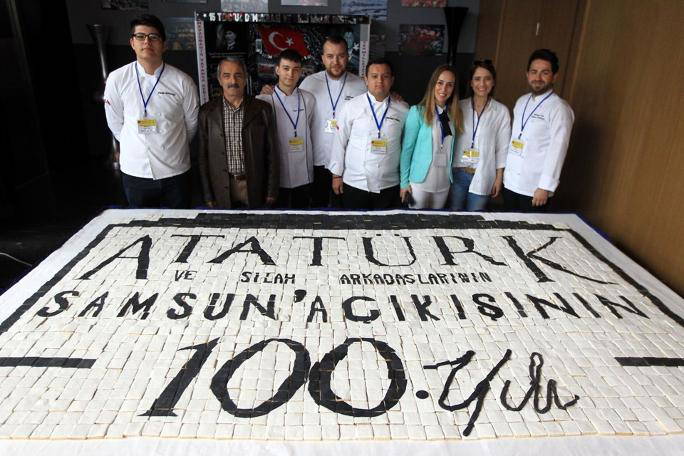 500 kilogram çikolatadan Atatürk Anıtı