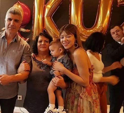 Özcan Deniz ile Feyza Aktan'ın oğulları Kuzey 1 yaşında