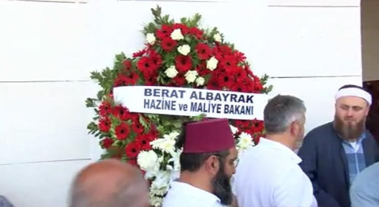 AKP yöneticileri, 'Atatürk'le zerre muhabbeti olan cenazeme gelmesin' diyen Mısıroğlu’nun cenazesine katıldı