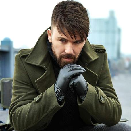 Şarkıcı Berksan trafik kazası geçirdi!