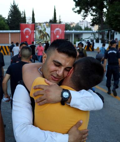 Askerlerin erken terhis sevinci