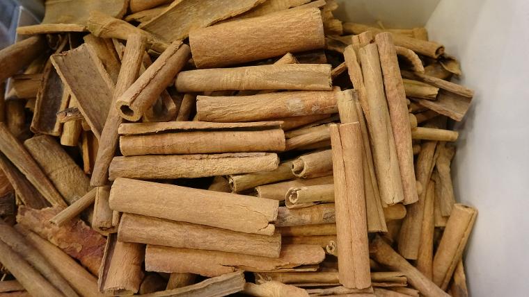 Karıncaları zarar vermeden evden kovabilmeniz için ucuz ve doğal 5 yöntem