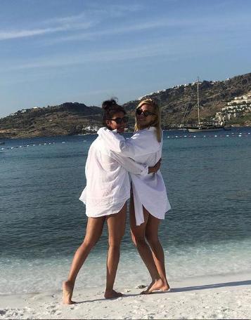 Ünlü isimlerin bayram tatili paylaşımları