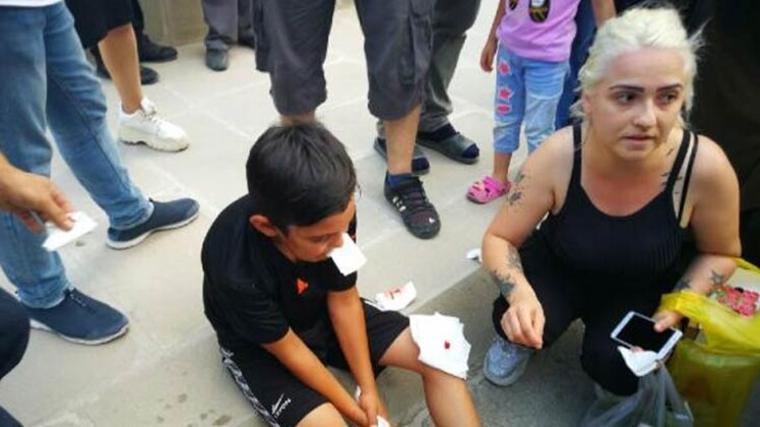 Korkup ağlamaya başladı! Yurttaşlar sakinleştirdi