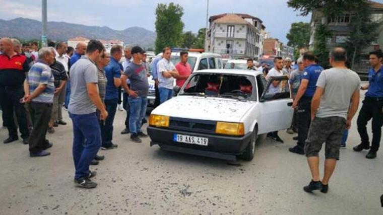 Korkup ağlamaya başladı! Yurttaşlar sakinleştirdi