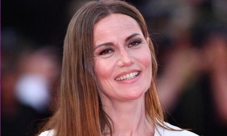 Trend olan uygulamayla ünlüler yıllar sonrasında!