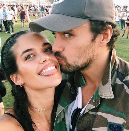 Model Sara Sampaio ve sevgilisi Oliver Ripley'in benzerliği dikkat çekiyor