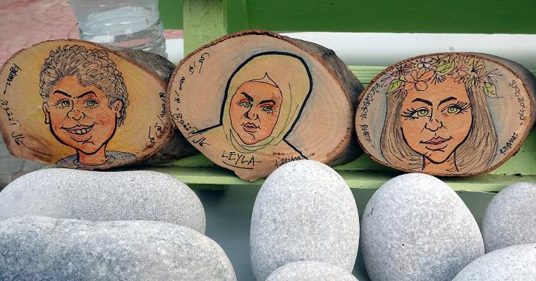 Karikatür aşkı 49 yıldır farklı materyallerle devam ediyor