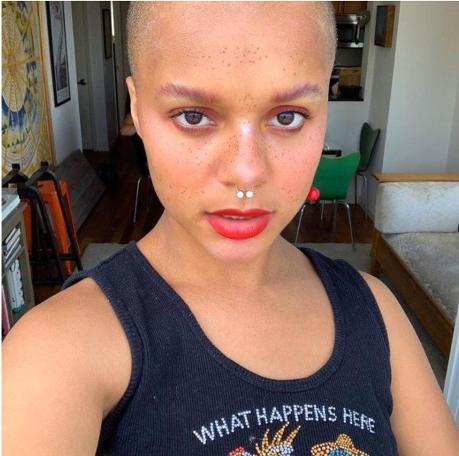 Sosyal medya fenomeni dakikalar içinde kel kaldı!