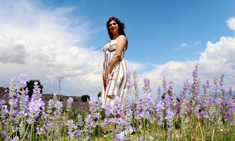 Lavanta Deresi yerli ve yabancı turistlerin ilgisini çekiyor