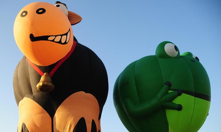 Kapadokya'da festival balonları gökyüzünü süsledi