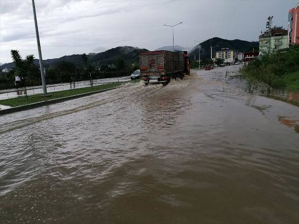 Samsun'da sağanak: 1 kişi yaşamını yitirdi