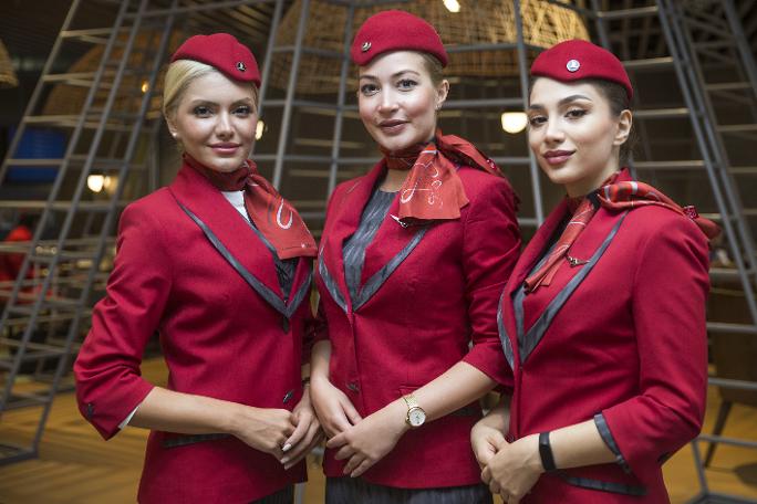 İşte THY'nin yeni üniformaları: Etekler diz altı, pantolon var