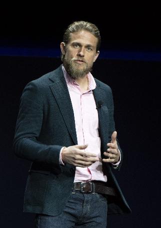 Sakal modası dev markayı 8 milyar dolar zarara uğrattı