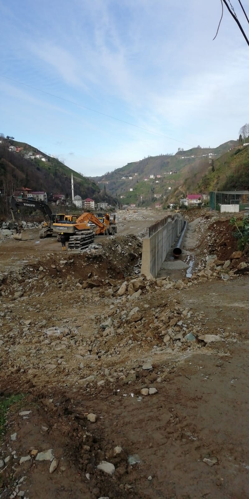 Deprem bölgesinden çarpıcı görüntüler