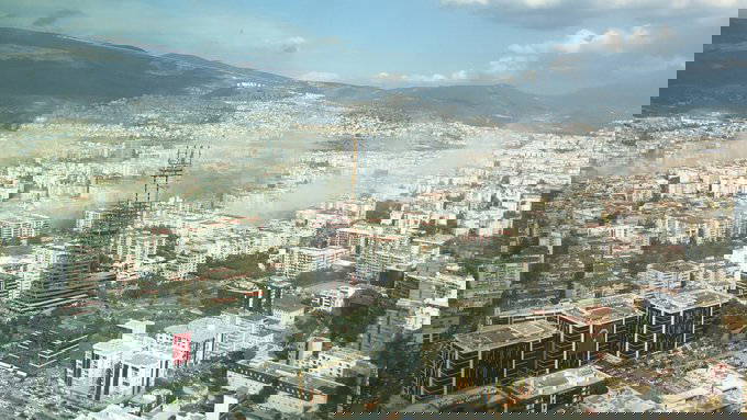 İzmir'de 6,6 büyüklüğünde deprem! Bölgeden fotoğraflar