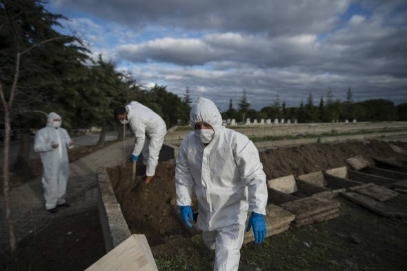 İstanbul'da koronavirüs definleri görüntülendi