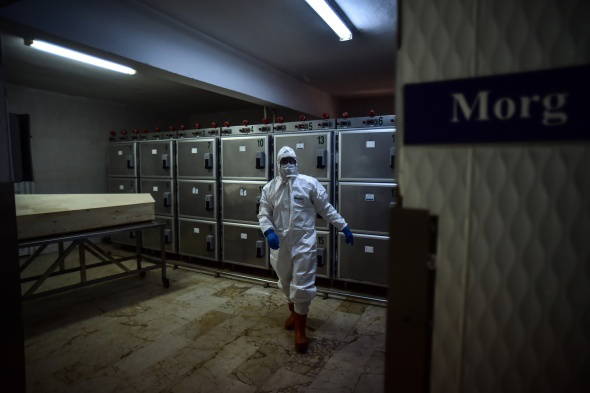 İstanbul'da koronavirüs definleri görüntülendi