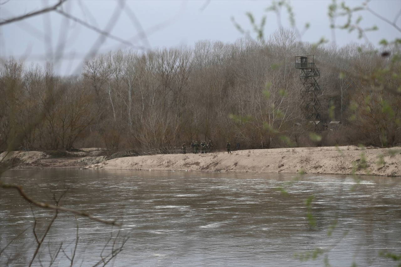 Yunanistan hudut birlikleri sınır hattına 