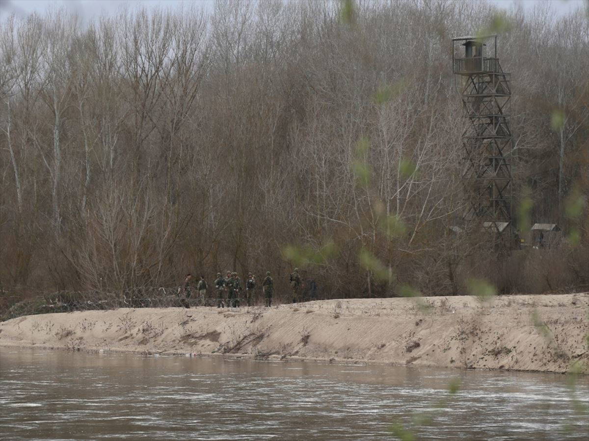Yunanistan hudut birlikleri sınır hattına 