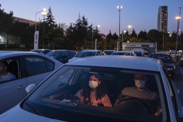 İstanbul’da arabalı açık hava sinema keyfi