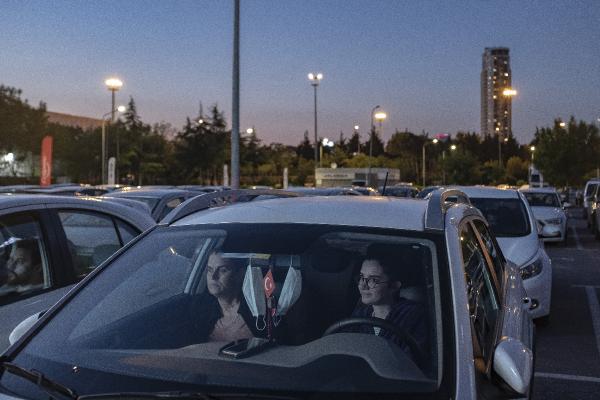 İstanbul’da arabalı açık hava sinema keyfi