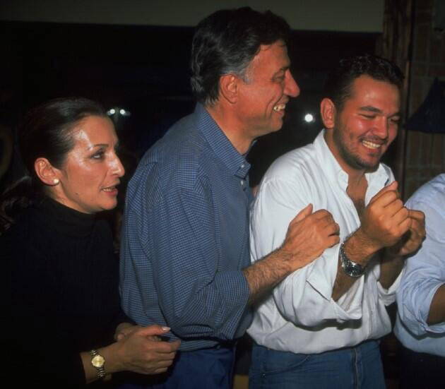 Ali Sunal'dan duygulandıran Kemal Sunal açıklaması: 'Keşke o uçağa binmeseydik'