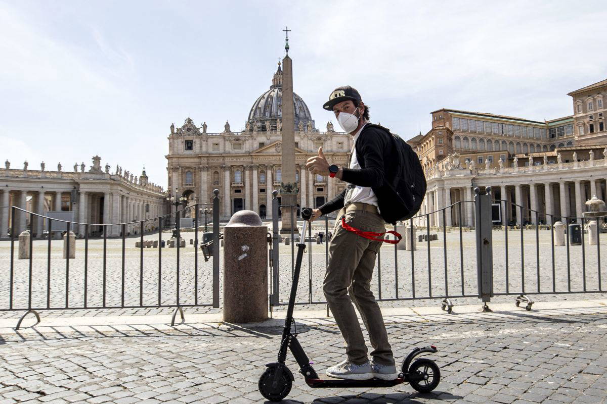 İtalya’da Covid-19’a karşı 'elektrikli scooter' devrimi