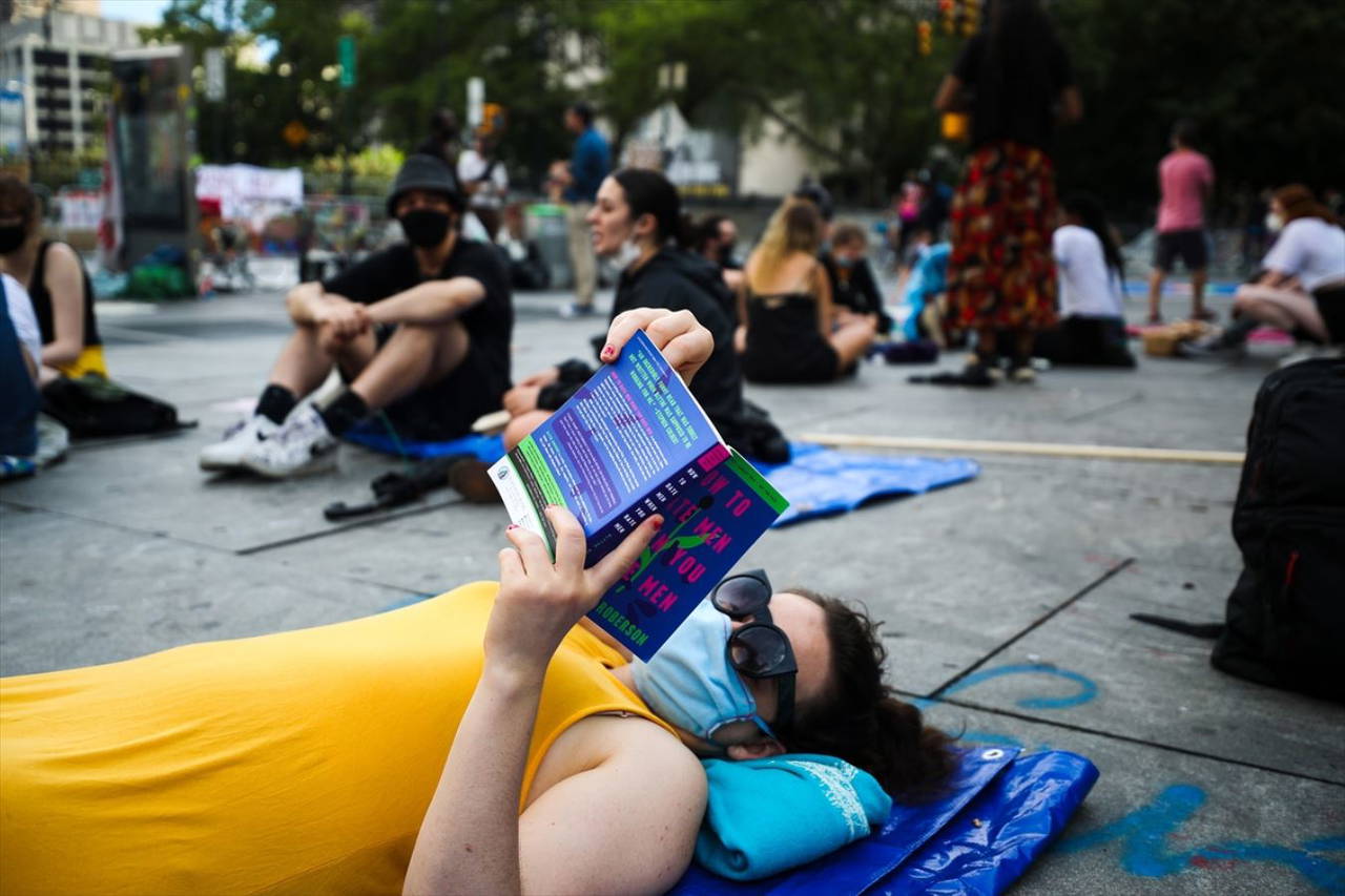 New York belediye binası önündeki