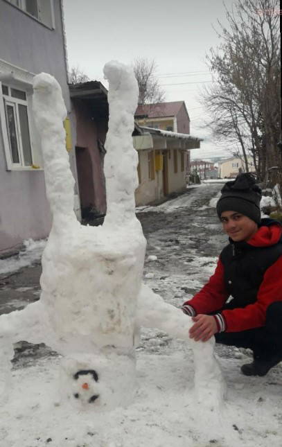 Yurttan gülümseten 'kardan adam'lar